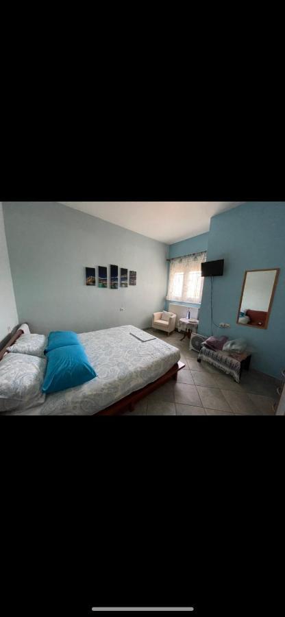 Seaside Apartment With Private Garden Néa Ankhíalos 외부 사진