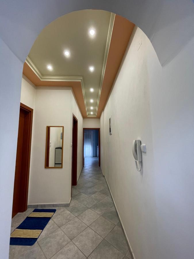Seaside Apartment With Private Garden Néa Ankhíalos 외부 사진