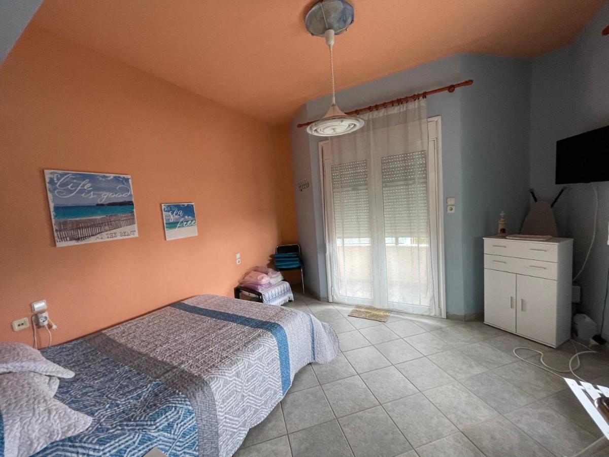 Seaside Apartment With Private Garden Néa Ankhíalos 외부 사진